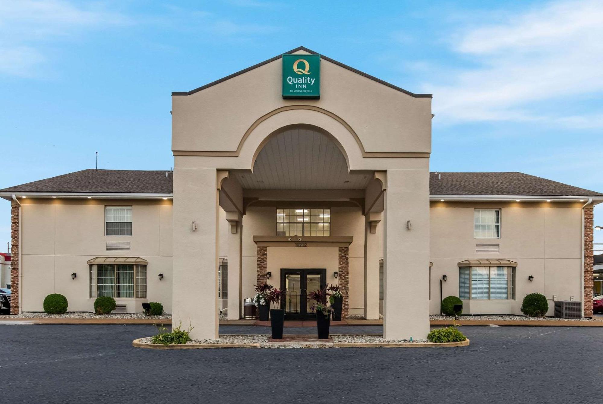 Quality Inn Airport Woodson Terrace Exterior foto